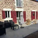 Paisible A Estivareilles, Piscine Chauffee, Animaux Acceptes - Fr-1-489-615