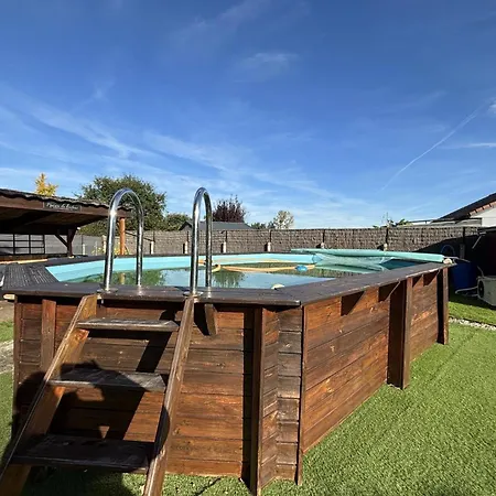 Paisible A Estivareilles, Piscine Chauffee, Animaux Acceptes - Fr-1-489-615 Hétvégi ház Estivareilles (Allier)