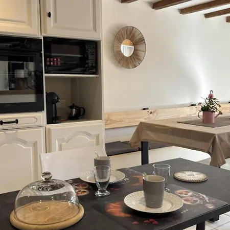 Paisible A Estivareilles, Piscine Chauffee, Animaux Acceptes - Fr-1-489-615 Hétvégi ház
