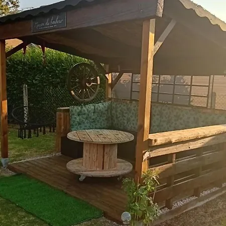 Paisible A Estivareilles, Piscine Chauffee, Animaux Acceptes - Fr-1-489-615 Hétvégi ház