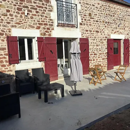 Paisible A Estivareilles, Piscine Chauffee, Animaux Acceptes - Fr-1-489-615