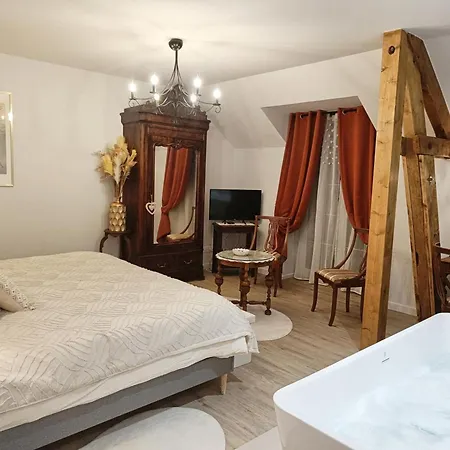 Paisible A Estivareilles, Piscine Chauffee, Animaux Acceptes - Fr-1-489-615 *
